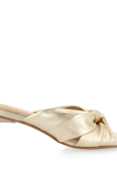 Sandalias doradas de piel con nudo para mujer bahge 