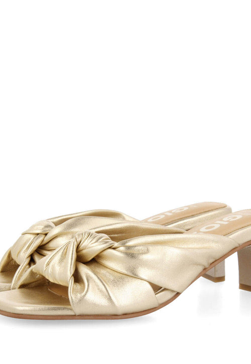 Sandalias doradas de piel con nudo para mujer bahge 