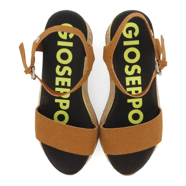 Benay women's sporty tan wedges