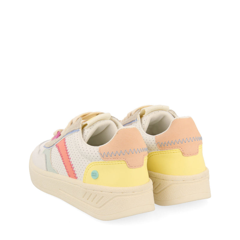 Sneakers blanches combinées avec des touches de couleur pastel pour fille tabai