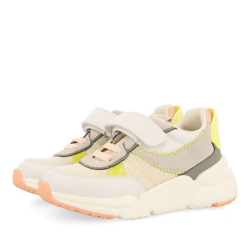 Sneakers brancas de rede com toques de cor em amarelo neón para menina tapalpa