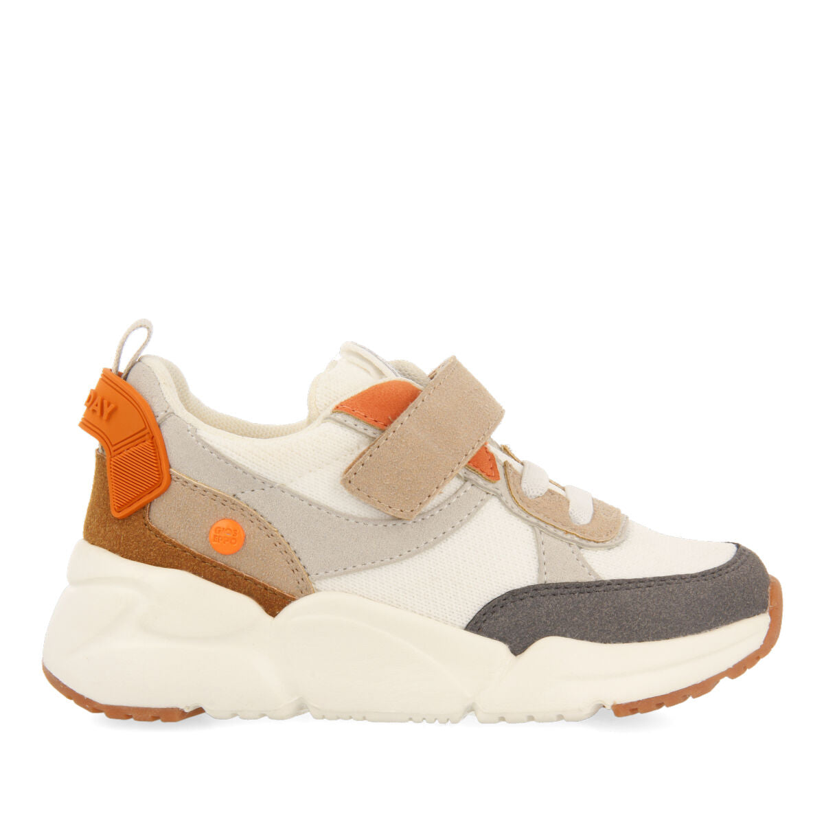Sneakers off-white con suola alta leggera e flessibile da bambino ouanne