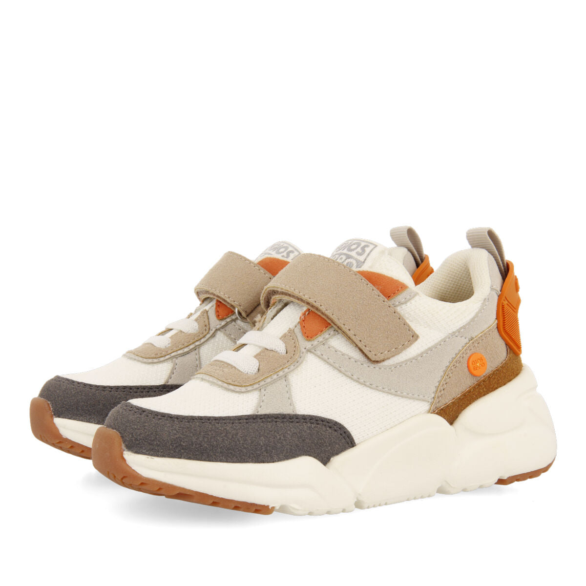 Sneakers off-white con suola alta leggera e flessibile da bambino ouanne