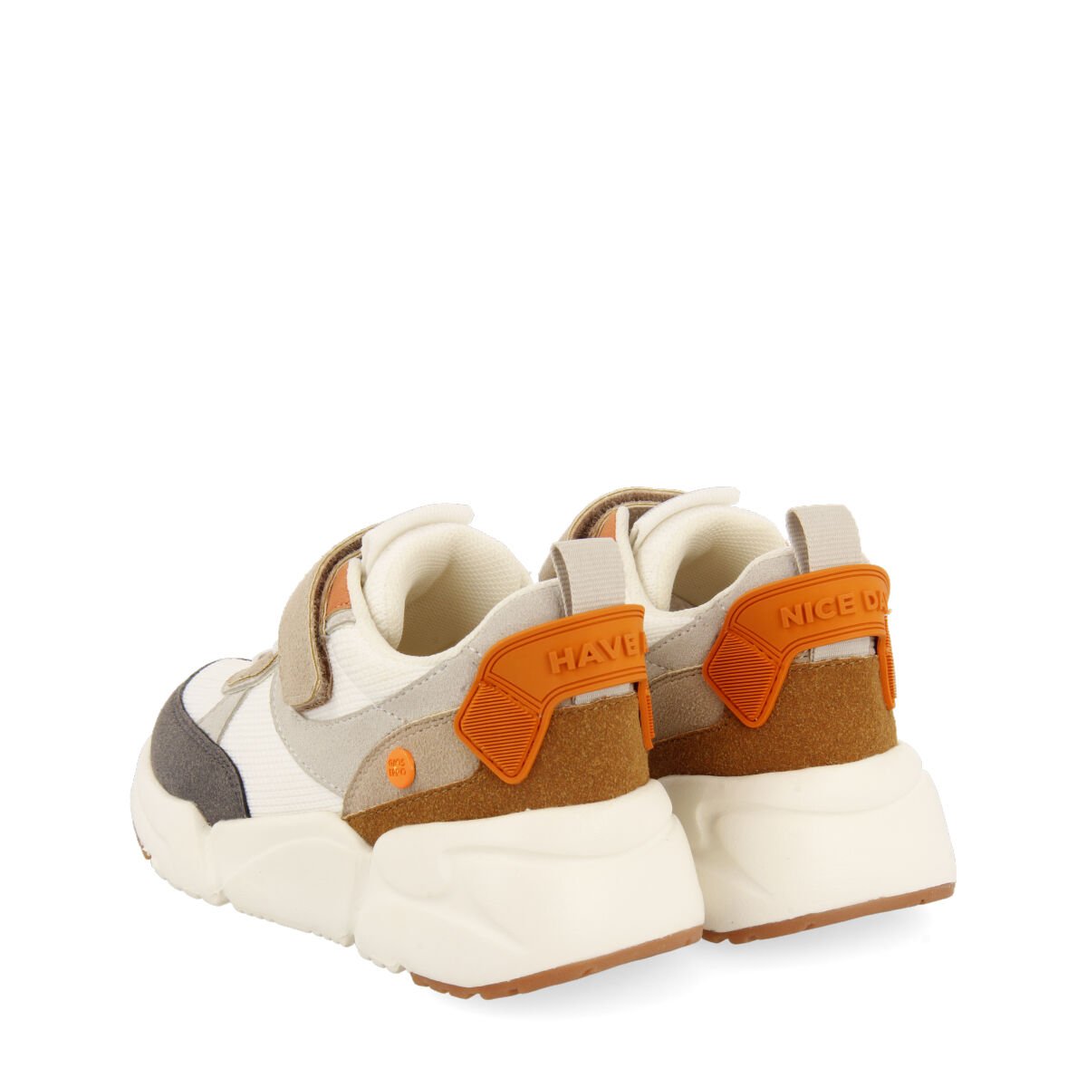 Sneakers off-white con suola alta leggera e flessibile da bambino ouanne