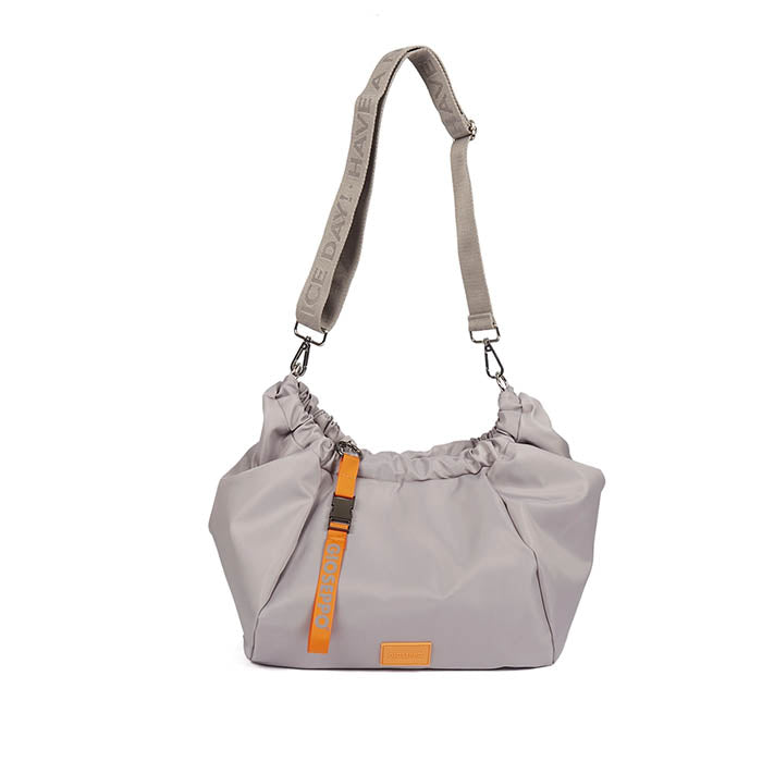 BOLSO XL DE NYLON BEIG CON ACCESORIOS PARA MUJER JAYAT