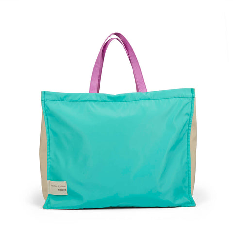 BOLSA XL DE NYLON VERDE CON ACCESORIOS PARA MUJER BANAUE