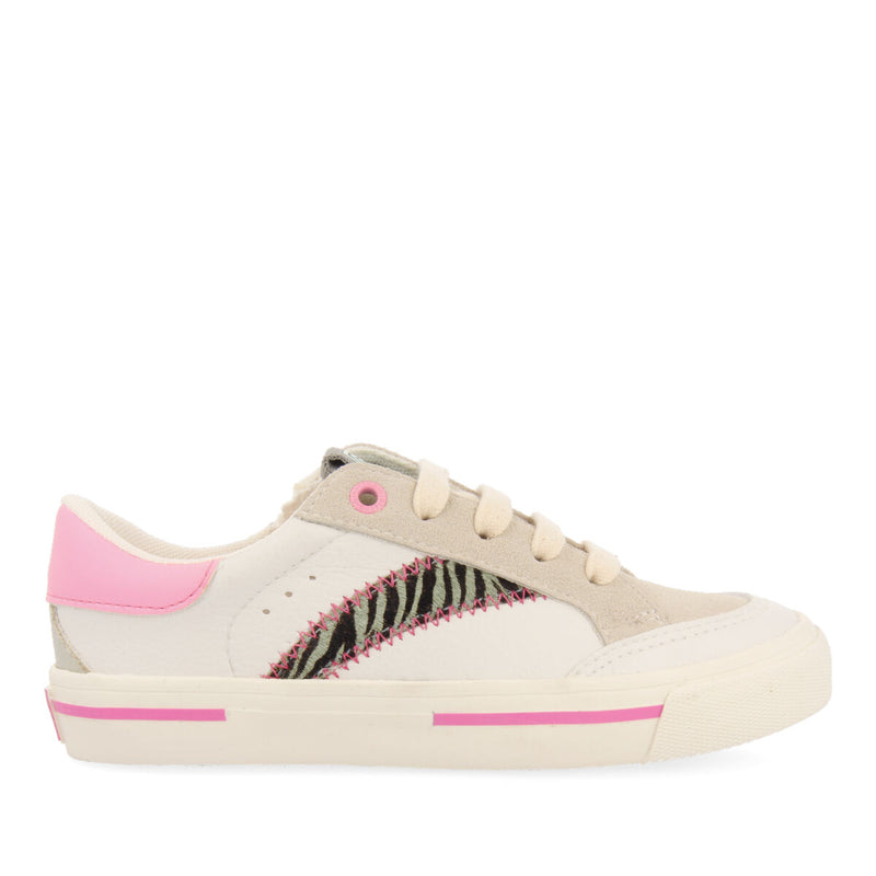 Chame girls white sneakers withink accents