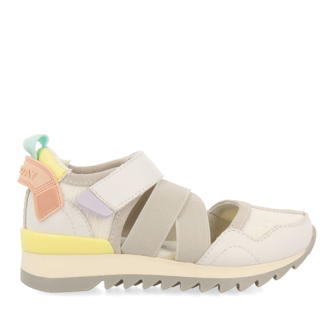 YTRES GIRLS WHITE SPORTY BALLET FLATS