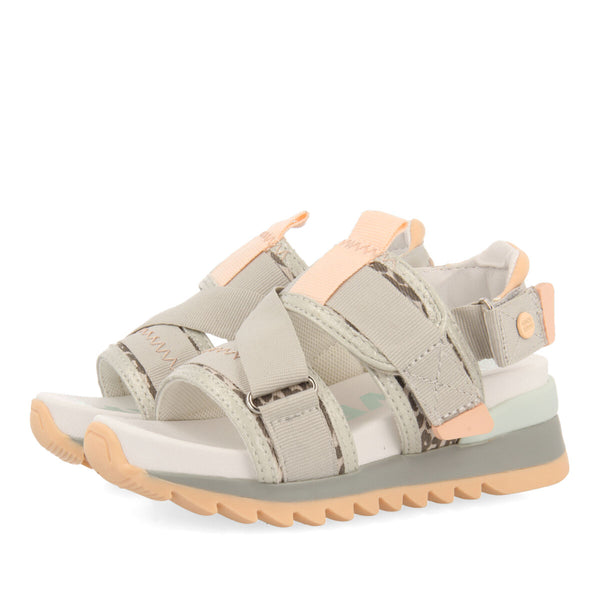 Azua girls sandals with adjustable leopardrint straps