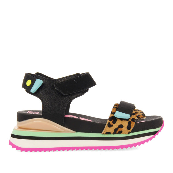 Sandalias de corte tiras ajustables negras animal print para niñas baldim