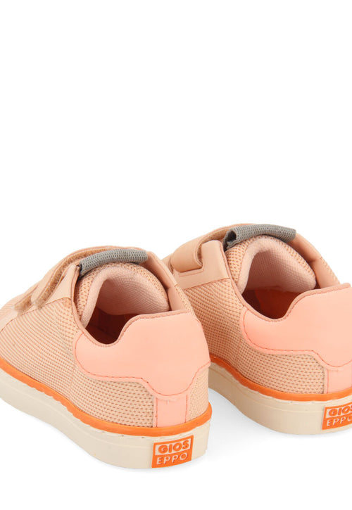 Sneakers color corallo con base a rete da bambina joaima
