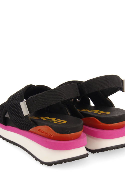 Caturai women's sporty black mesh sandals