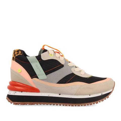 SNEAKERS NEGRAS CON CUÑA INTERNA CON MIX DE TEXTURAS Y PRINTS PARA MUJER BRENY 
