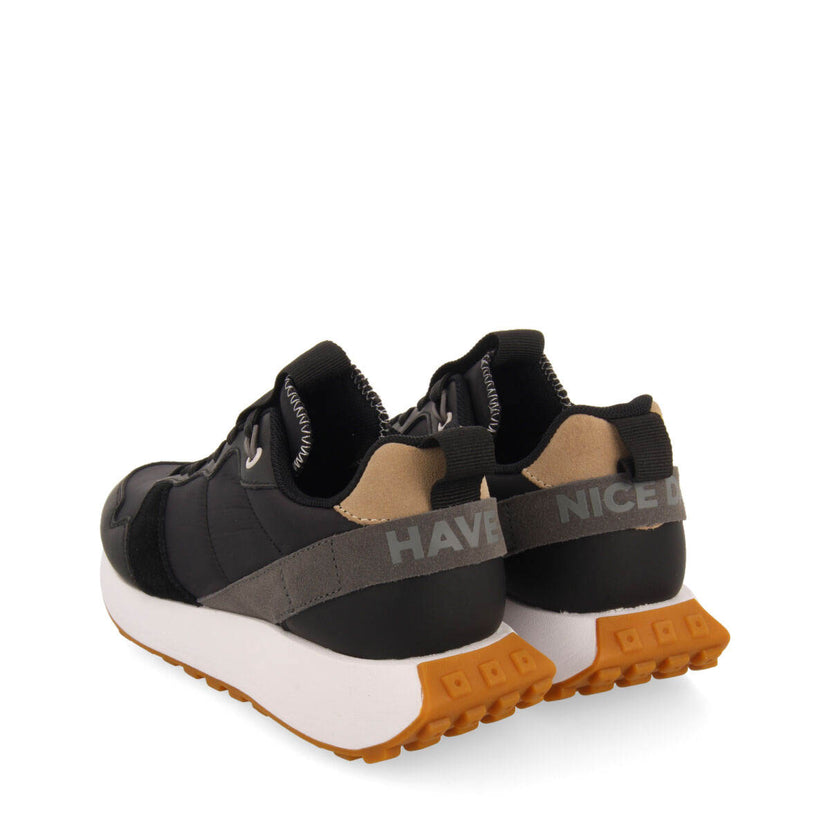 Sneakers negras de inspiración retro con detalles multicolor para mujer chacao