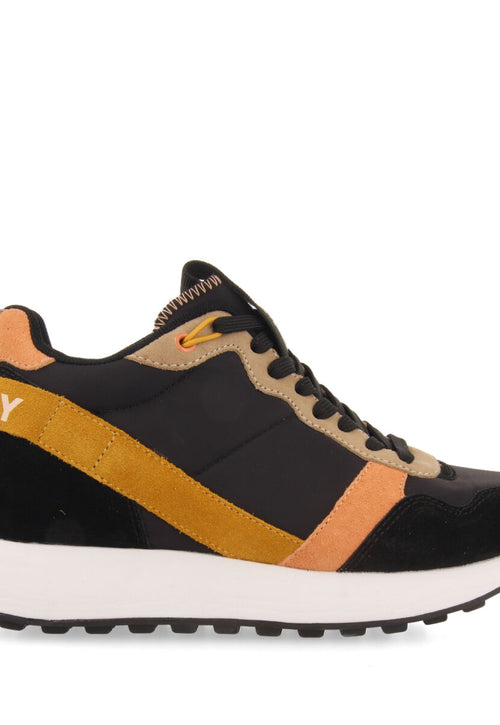 Sneakers negras de inspiración retro con cuña interna para mujer vincly