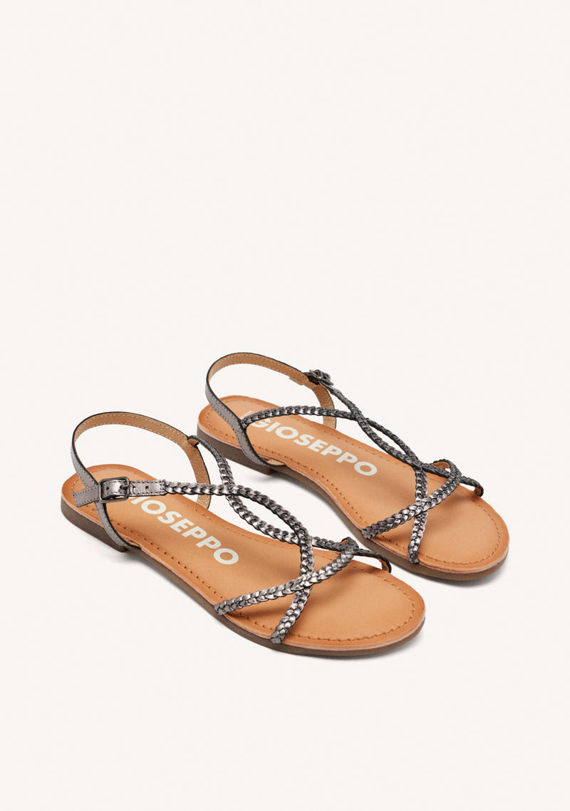 Sandalias color plomo de tiras finas trenzadas para mujer nioaque