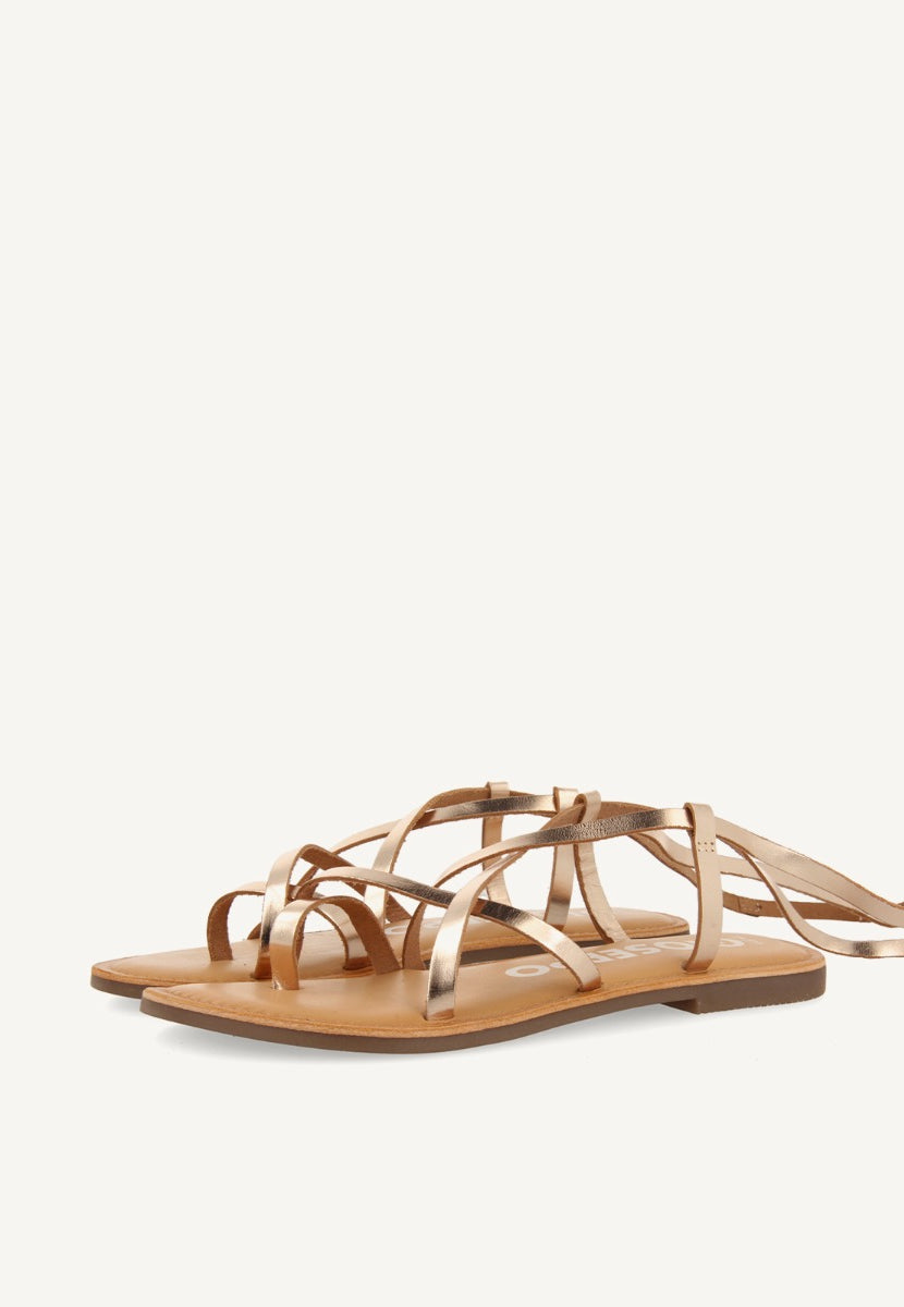 SANDALIAS PIEL TIRAS LUSSAT