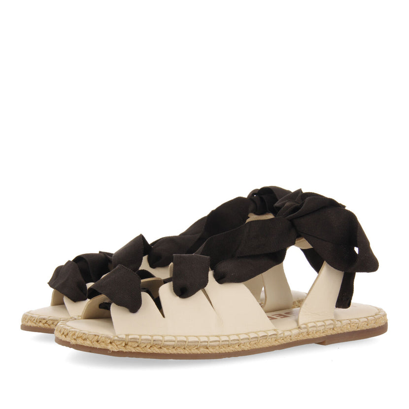 Sandalias off-white de piel tipo espadrilles con cuerdas para mujer atibaia 