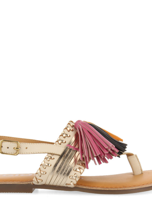Sandalias blancas y doradas con borlas para mujer piritu