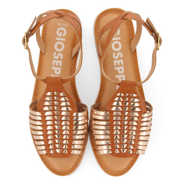 Sandalias color cuero de piel tipo cangrejera con hebilla para mujer claraval