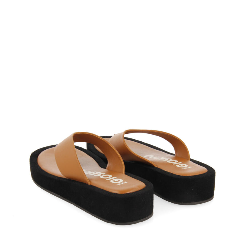 Sandalias de piso grueso con tira color cuero para mujer domats 