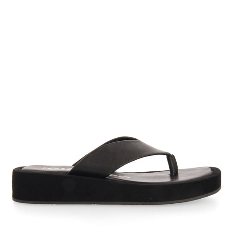 SANDALIAS DE PISO GRUESO CON TIRA COLOR NEGRO PARA MUJER DOMATS 