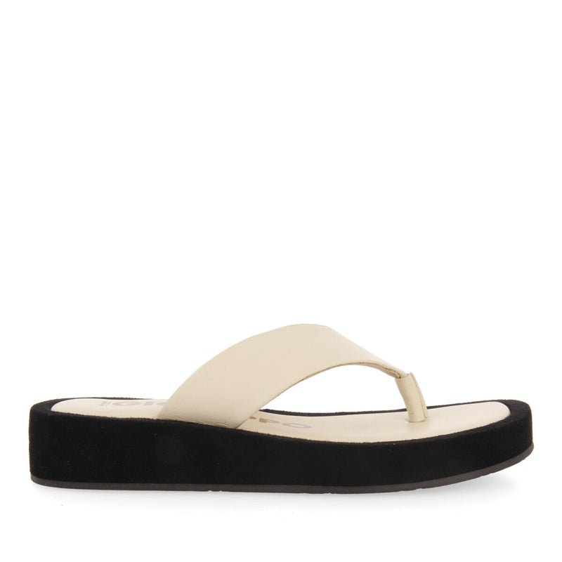 Sandalias de piso grueso con tira color off-white para mujer domats 