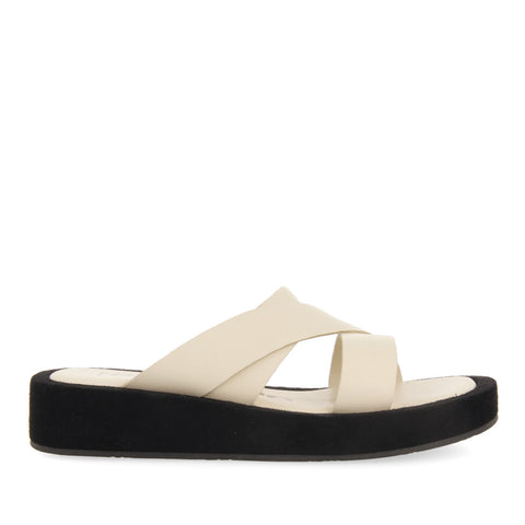 SANDALIAS DE PISO GRUESO DE TIRAS COLOR OFF-WHITE PARA MUJER ISSOU 