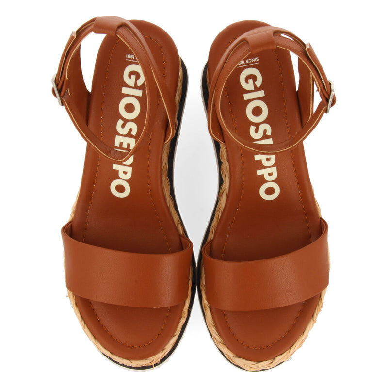 Sandalias color cuero con cuña y detalle trenzado para mujer arniquet 