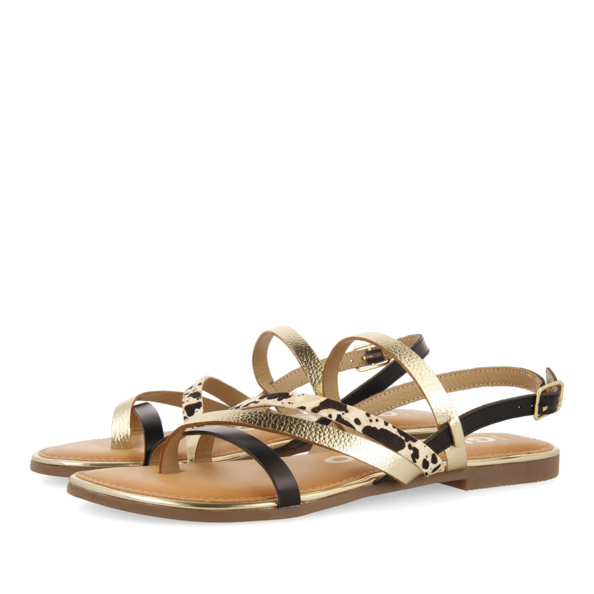 Sandalias con tiras en color dorado y estampado de vaca para mujer aracu