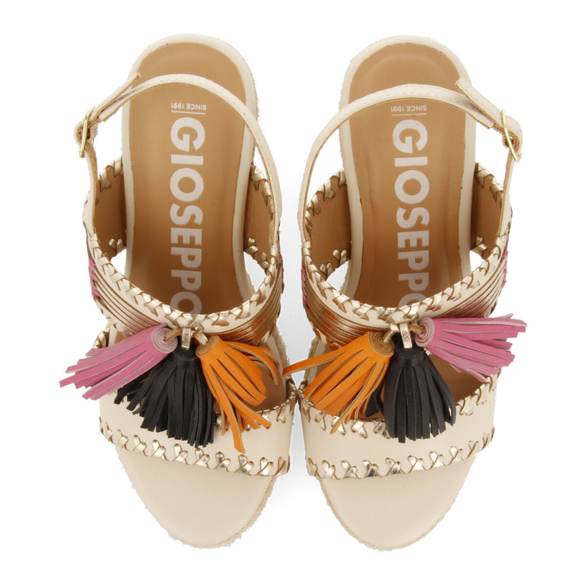 Sandalias off-white con detalle de pedrería étnica y cuña de yute para mujer silvania 