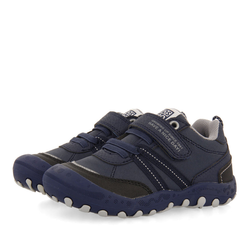 Sneakers marino tipo trekking para niña y niño kaindorf