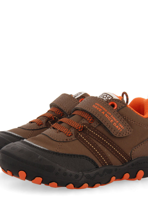 Sneakers marrones tipo trekking para niña y niño kaindorf