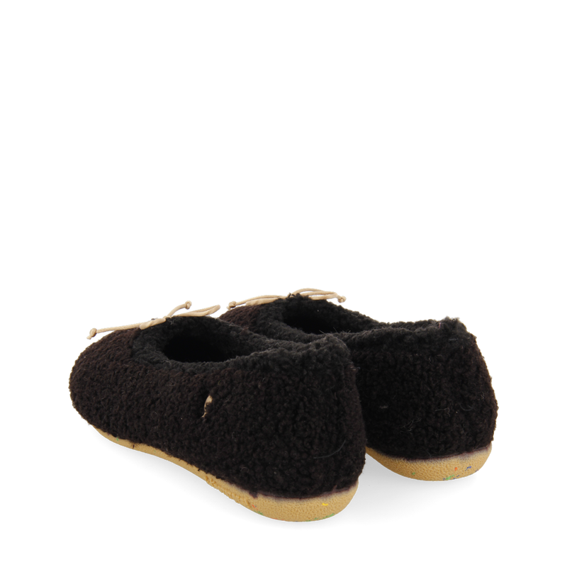 PANTUFAS DE ESTAR EM CASA PRETAS TIPO SABRINA DE PELO QUENTINHO SOLROD  