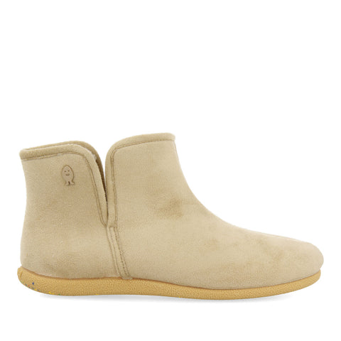 ZAPATILLAS DE ESTAR POR CASA BEIGE TIPO BOTÍN CON DETALLE DE PELO SIFJORD