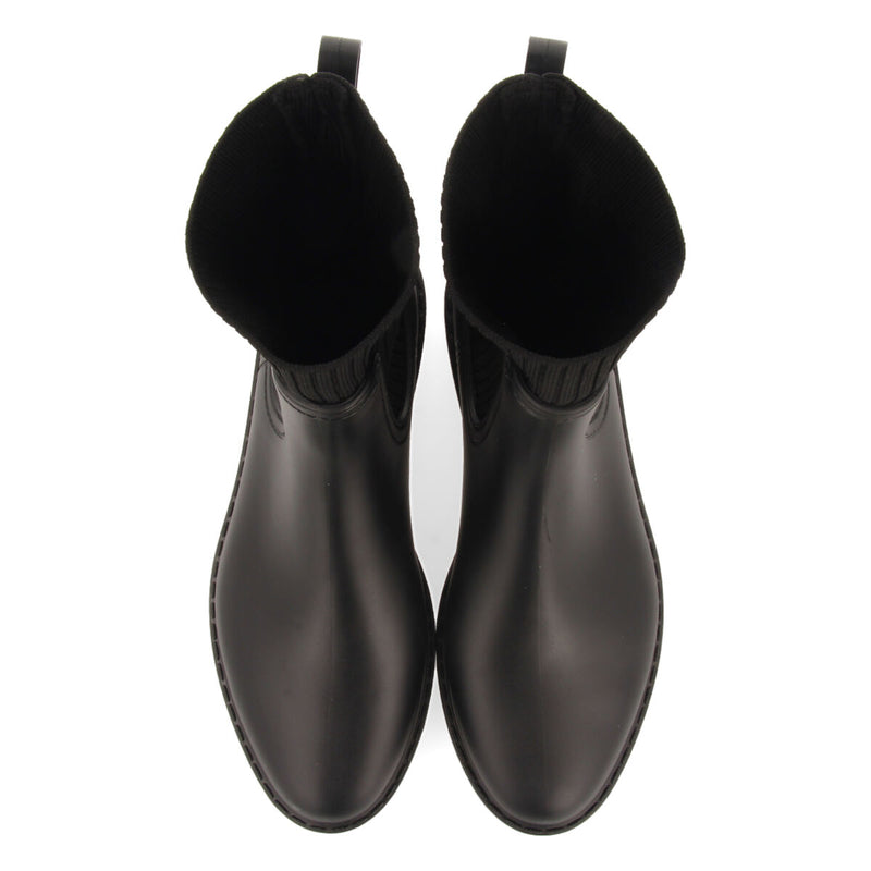 Aboyne women's short black welly boots with side elastics