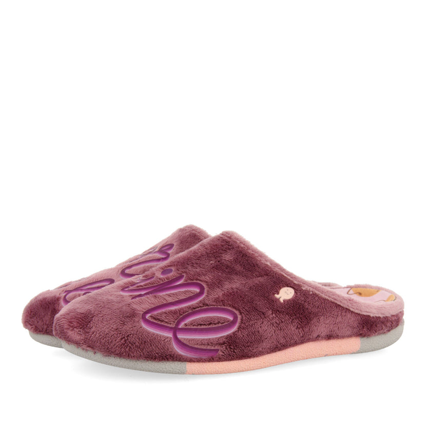 LILAC FUR SLIPPERS WITH MESSAGE HOSMER