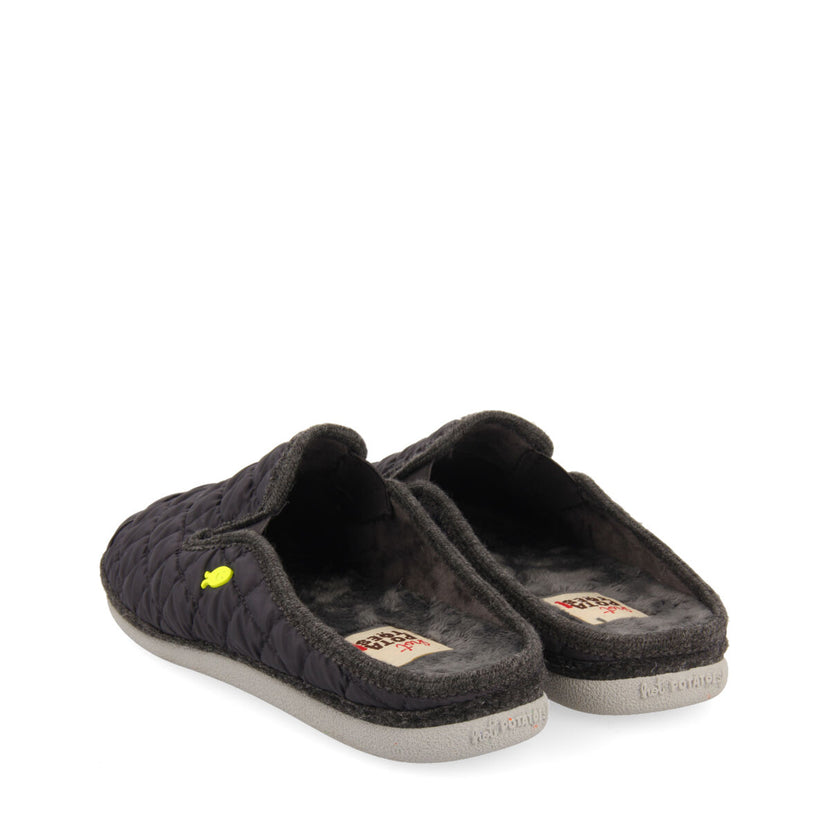PANTUFAS DE ESTAR EM CASA ACOLCHOADAS DE COR CINZENTA HEDENSTED