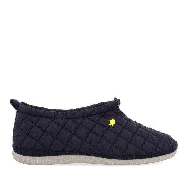LUNDENES PADDED CLOG-STYLE HOUSE SLIPPERS