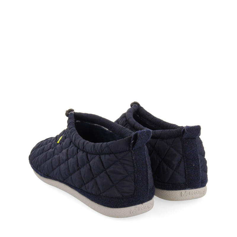 LUNDENES PADDED CLOG-STYLE HOUSE SLIPPERS