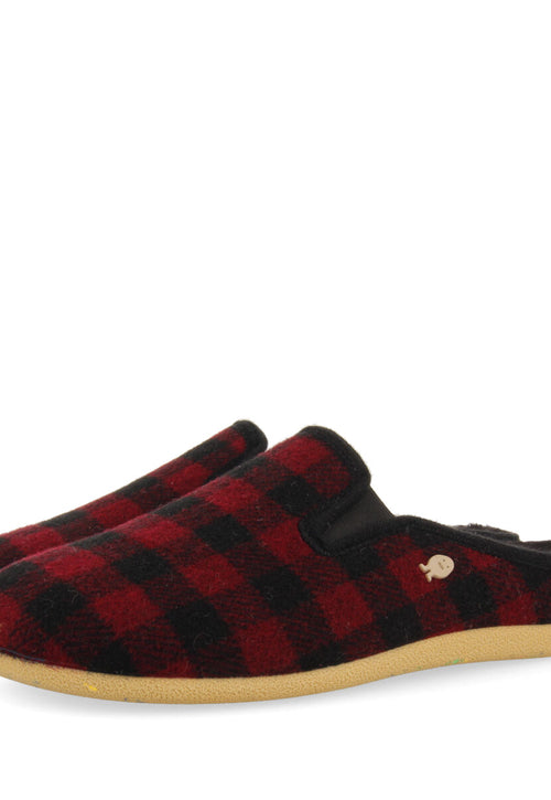 PEGGAU PLAID HOUSE SLIPPERS