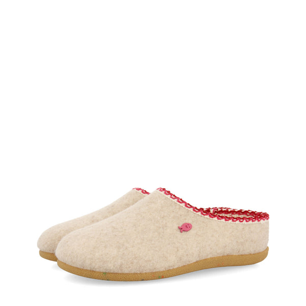 LAUPSTAD CLOG-STYLE HOUSE SLIPPERS