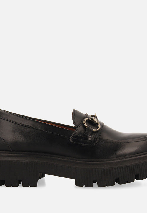 Mocasines negros de piel con detalle dorado para mujer andsnes