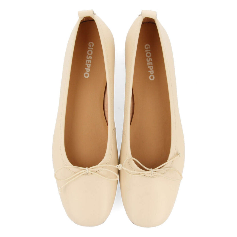 Ballerines off-white en peau pour femme pierbach 