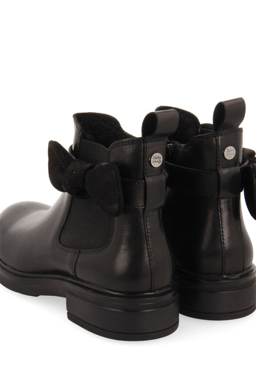 Inzing children's black leather chelsea boots with decorative bow