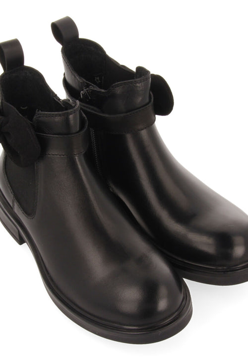 Inzing children's black leather chelsea boots with decorative bow