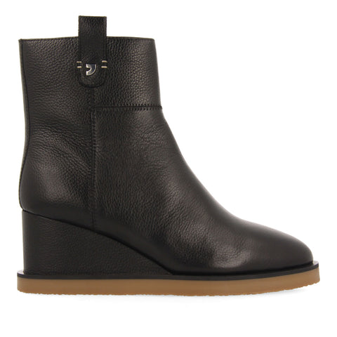 BOTÍN NEGRO DE PIEL CON CUÑA PARA MUJER GLAMIS