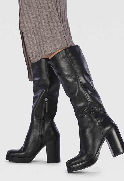 Tarnet women's knee-high coffee-coloured leather boots with wide heels and platforms