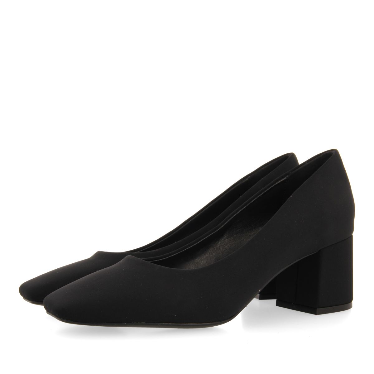 Flachau women's black court shoes with square toes