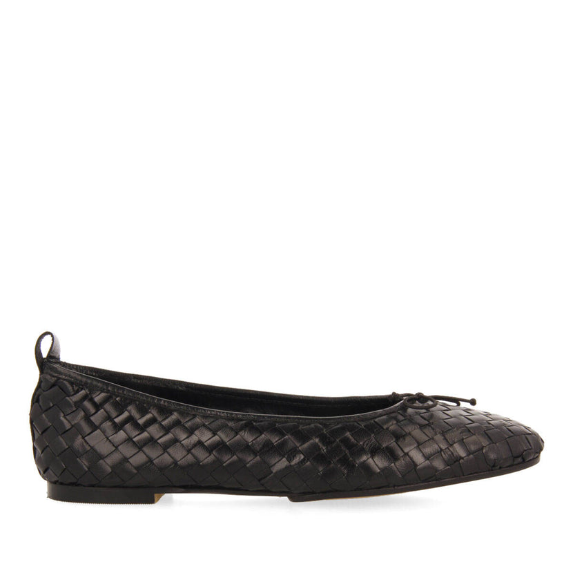 Bailarinas color negro de piel trenzada para mujer thisted